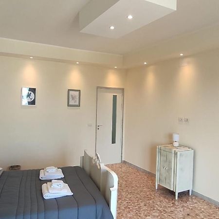 Blu House Apartment Monopoli Exterior photo
